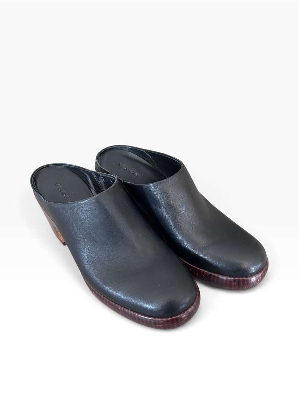 Vince Navi a black leather clog 39